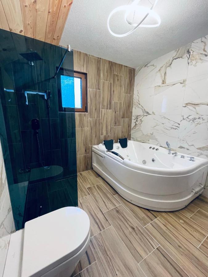 Chalet Montenegrina With Jacuzzi Колашин Екстер'єр фото